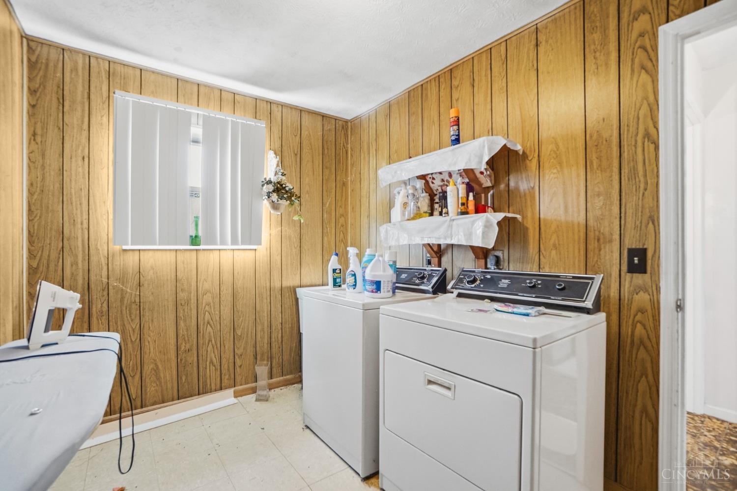 1105 Inner Cir Drive Cincinnati, OH 45240 - Photo 21 of 47