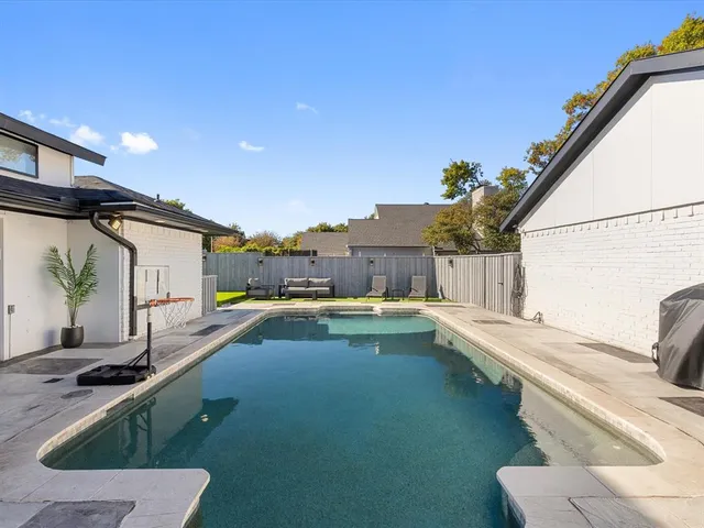 $7,500 | 16825 Park Hill Drive, Dallas, TX 75248