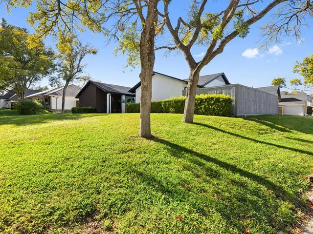 $7,500 | 16825 Park Hill Drive, Dallas, TX 75248