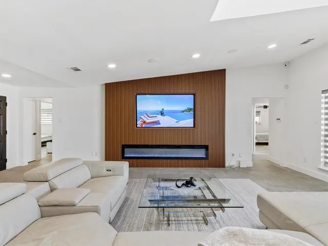 $7,500 | 16825 Park Hill Drive, Dallas, TX 75248