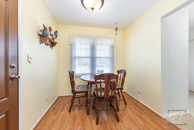 $450,000 | 333 Pearson Circle, Naperville, IL 60563