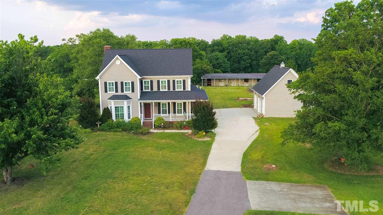 5425 Rock Service Station Road Raleigh, NC 27603 - Photo 3 of 30