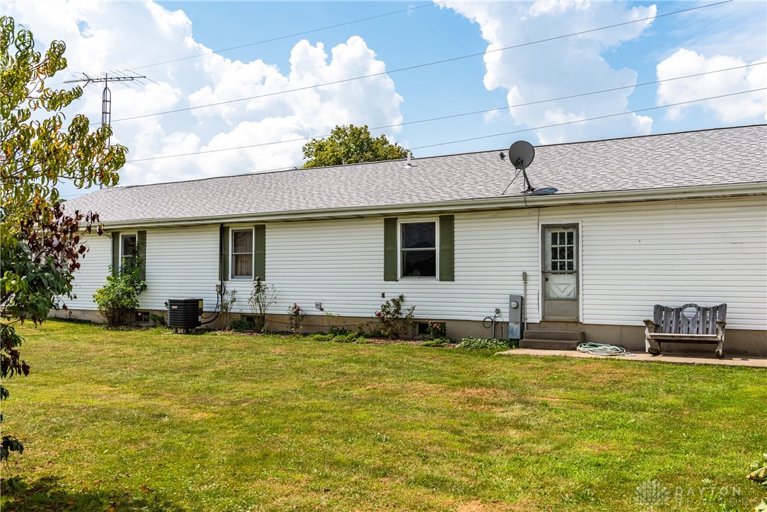 7260 Shields Road Lewisburg, OH 45338 - Photo 12 of 77 Gallery Image 12