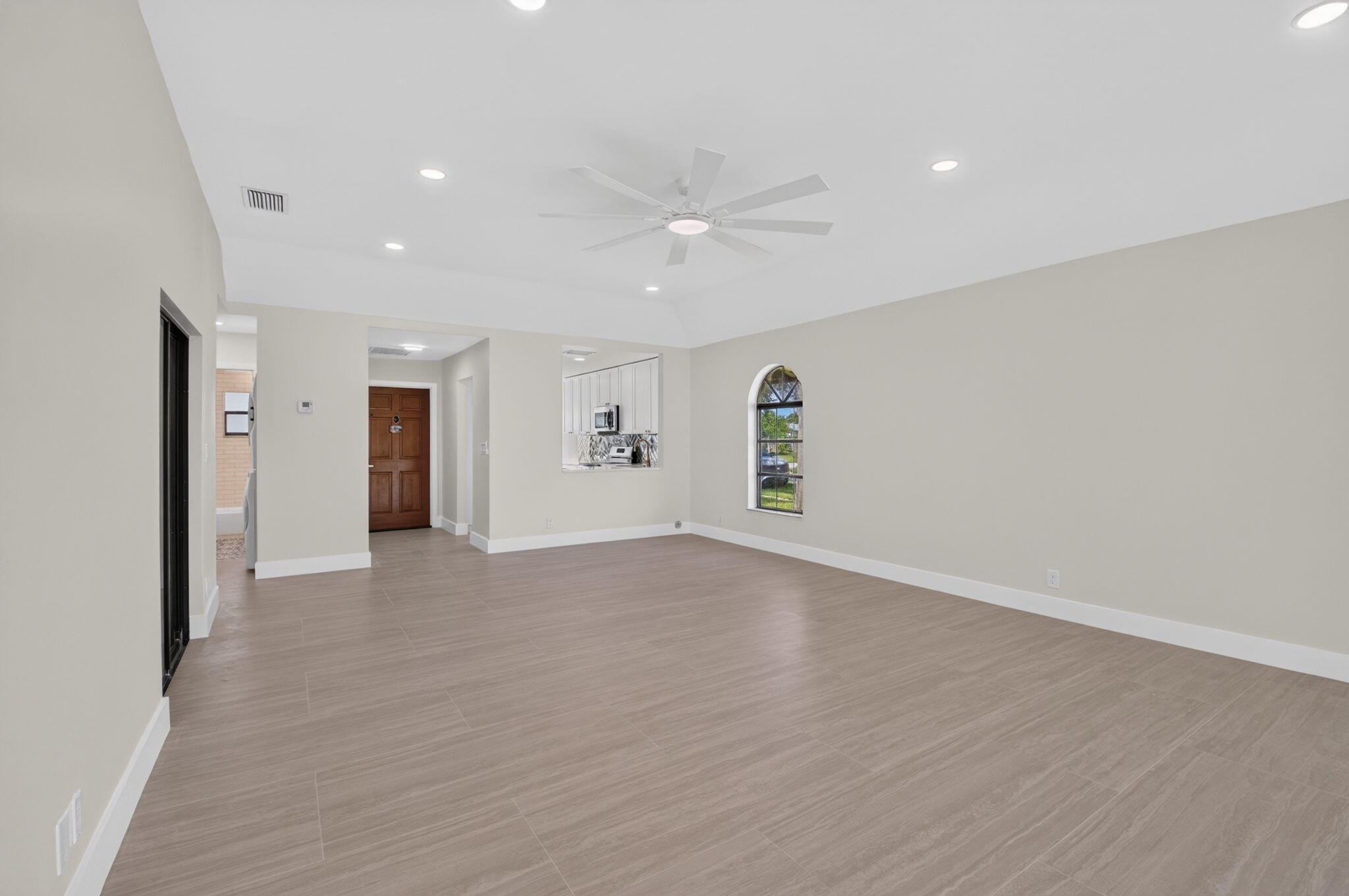 4398 Northeast 5th Avenue Boca Raton, FL 33431 - Photo 14 of 39 13-web-or-mls-DSC_3150