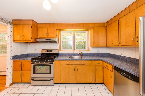 6 Pinewood Road Peabody, MA 01960 - Photo 8 of 19 Gallery Image 8