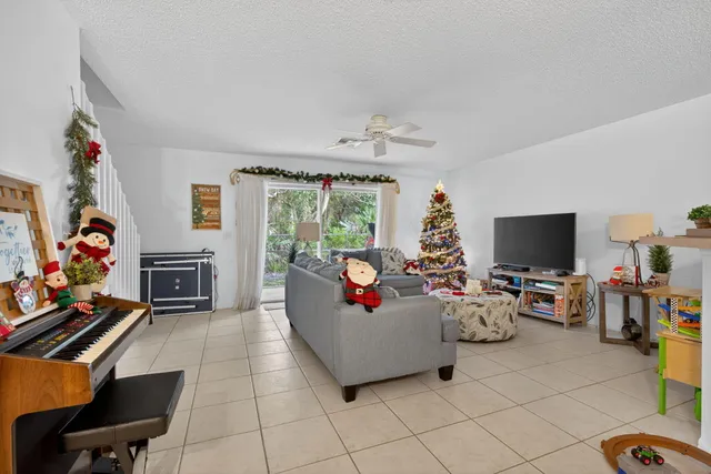 $3,150 | 105 Wooden Mill Terrace, Unit 105, Jupiter, FL 33458