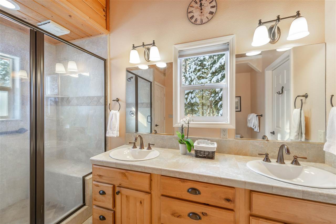 14181 Tyrol Road Truckee, CA 96161 - Photo 10 of 21 Gallery Image 10
