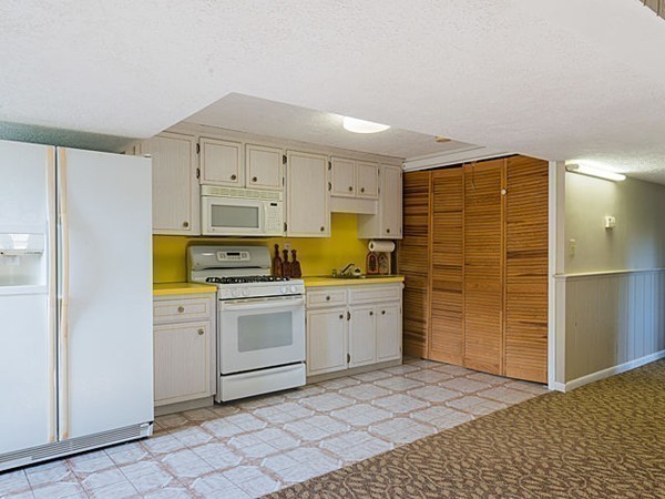 76 Appledor Road Framingham, MA 01701 - Photo 22 of 26 Gallery Image 22