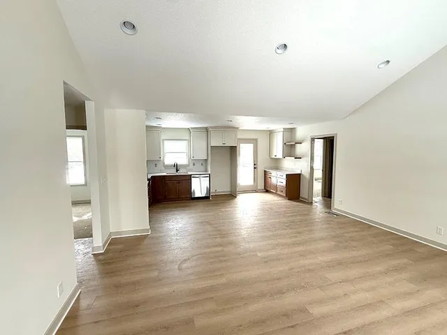 $375,000 | 626 Northwest Village Drive, Lee's Summit, MO 64063