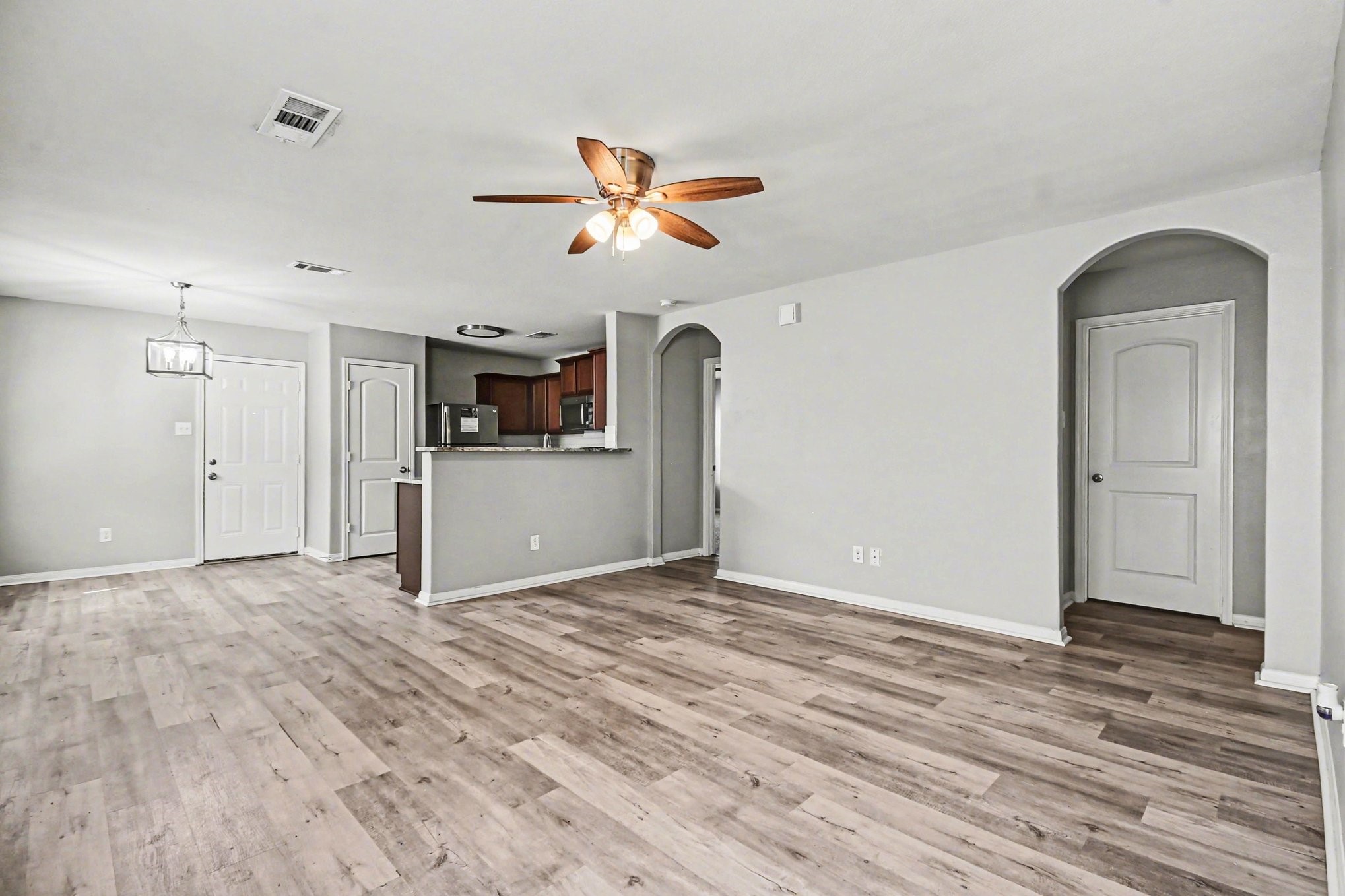 5835 Golden Cove Road Cove, TX 77523 - Photo 5 of 22