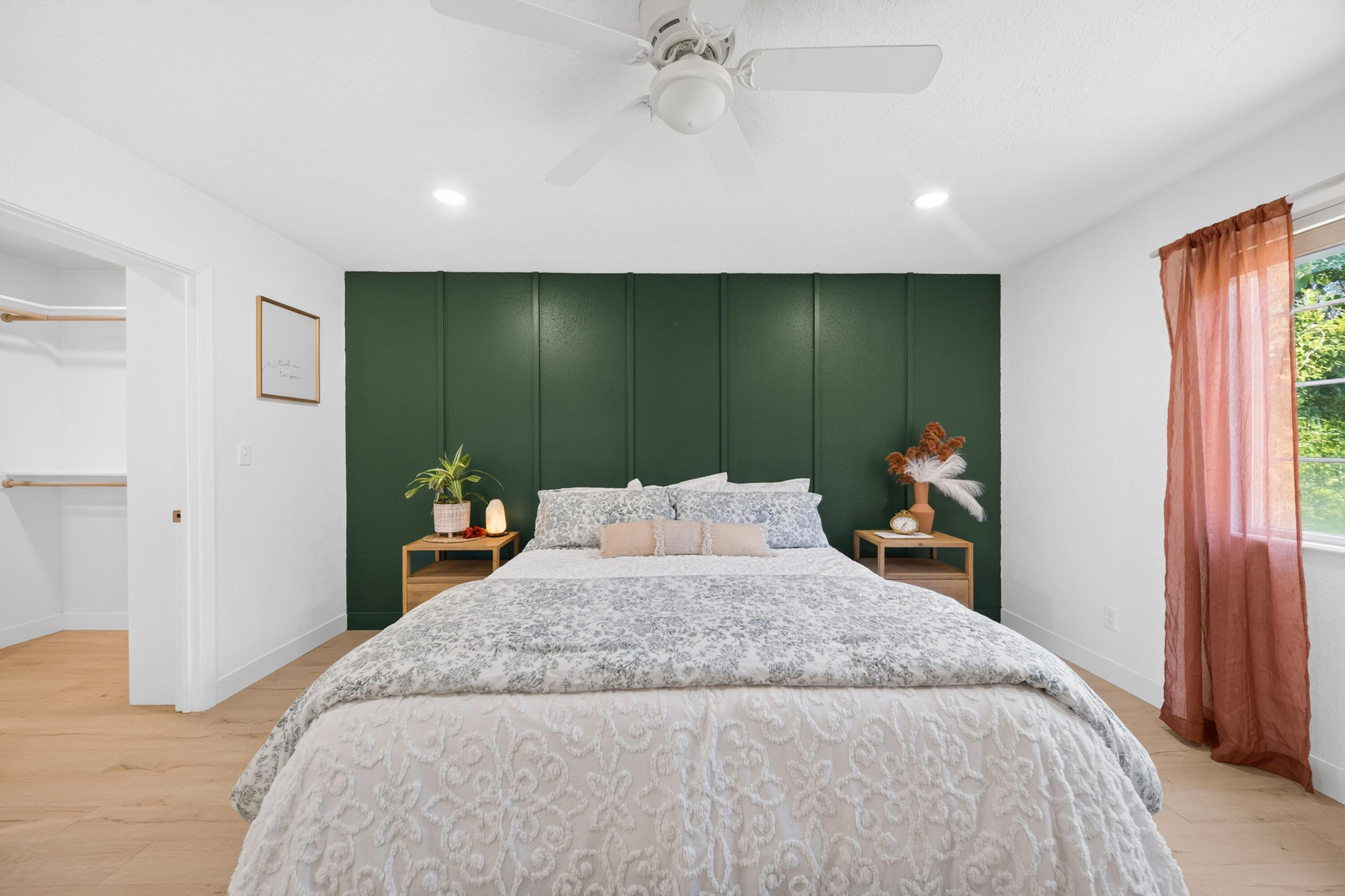 3061 Marmac Road Anderson, CA 96007 - Photo 16 of 45 Primary Bedroom