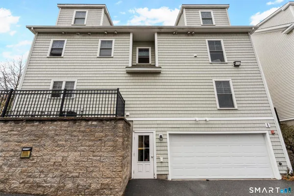 $3,100 | 15 West Main Street, Unit I101, Norwalk, CT 06851