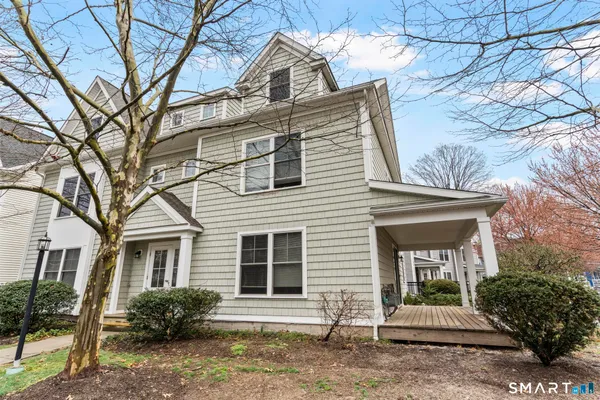 $3,100 | 15 West Main Street, Unit I101, Norwalk, CT 06851