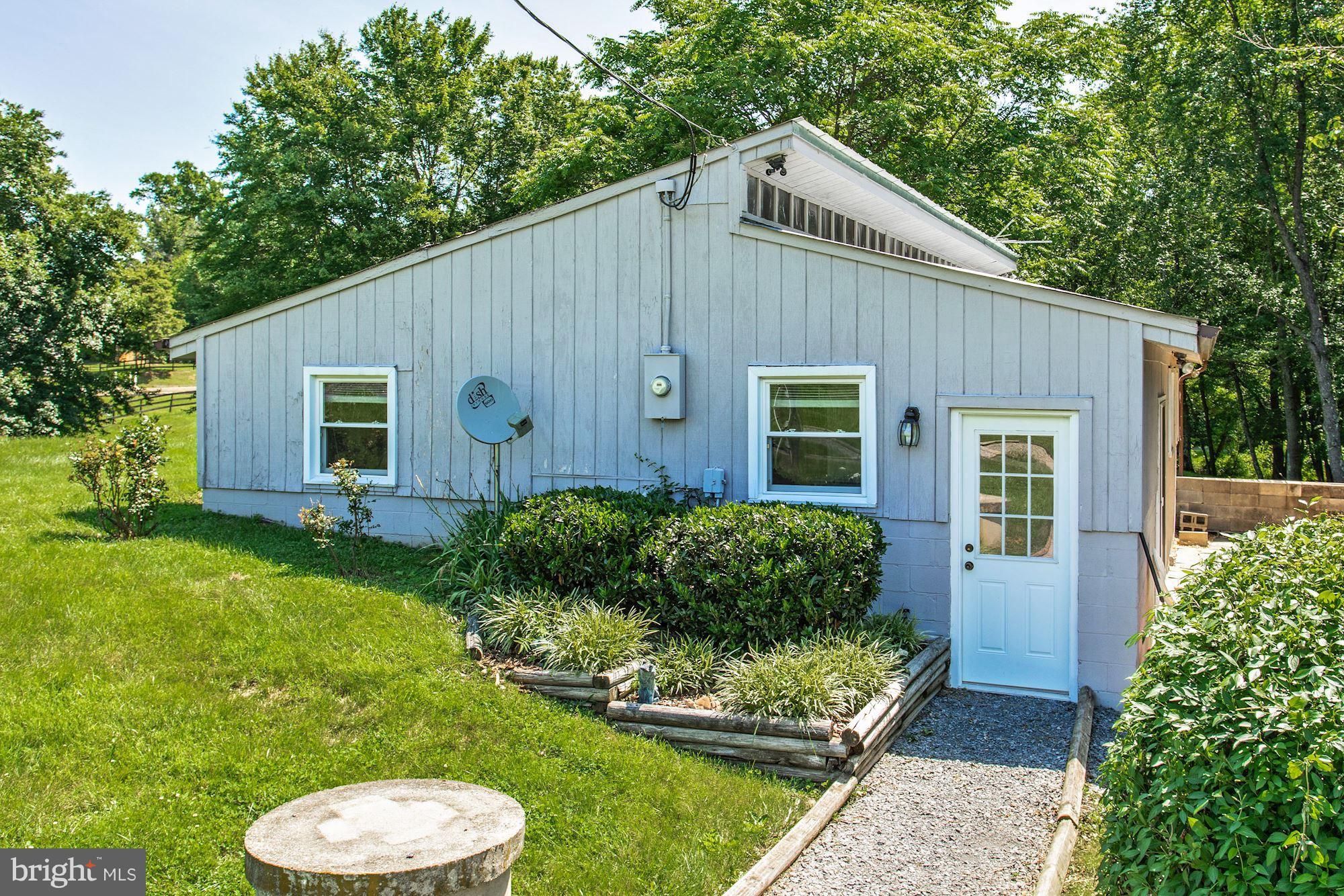 3846 Ashville Road Delaplane, VA 20144 - Photo 25 of 29 Cottage (Exterior)