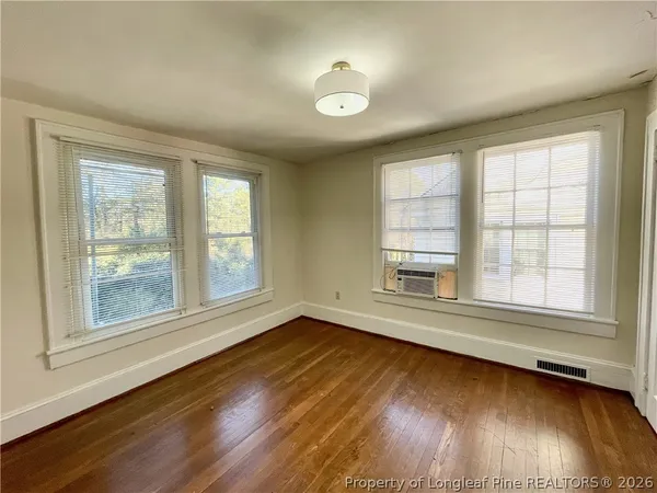 $949 | 117 Woodside Avenue, Unit 117, Fayetteville, NC 28301