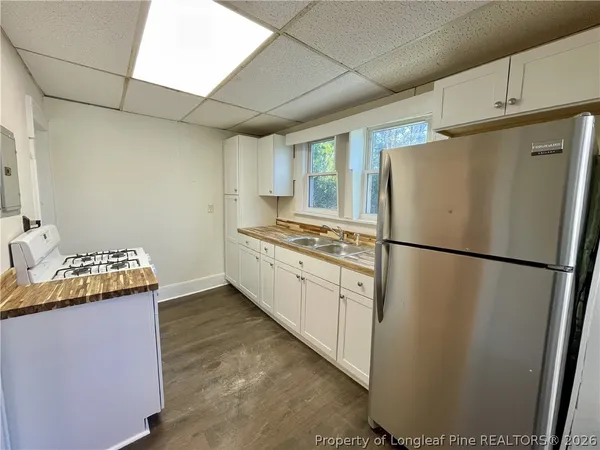 $949 | 117 Woodside Avenue, Unit 117, Fayetteville, NC 28301