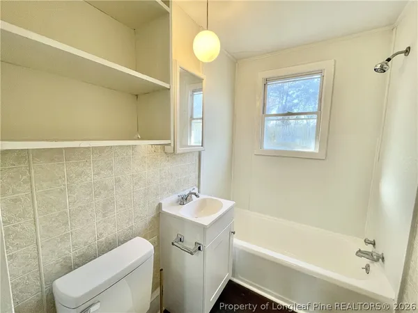 $949 | 117 Woodside Avenue, Unit 117, Fayetteville, NC 28301