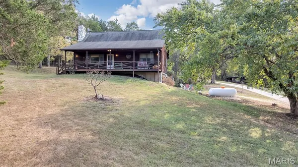 $692,000 | 130 Rolling Hills Drive, Washington, MO 63090