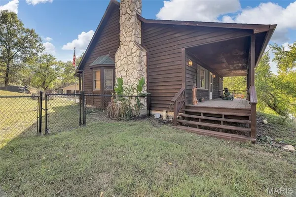 $692,000 | 130 Rolling Hills Drive, Washington, MO 63090