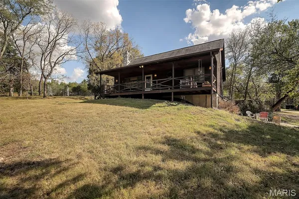 $692,000 | 130 Rolling Hills Drive, Washington, MO 63090