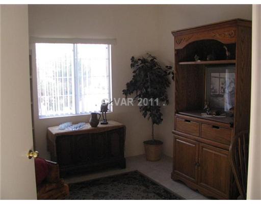 5965 Crumbling Ridge Street Henderson, NV 89011 - Photo 18 of 25 Junior Office.
