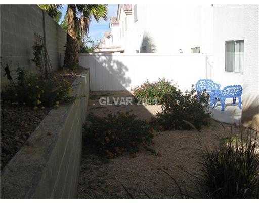 5965 Crumbling Ridge Street Henderson, NV 89011 - Photo 24 of 25 Yard/Garden.