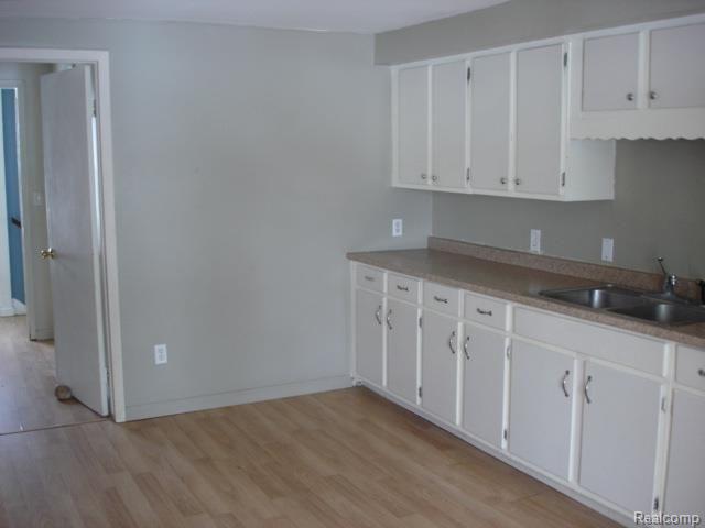 3151 Harrison Avenue Rochester, MI 48307 - Photo 26 of 28 020 (2).jpg