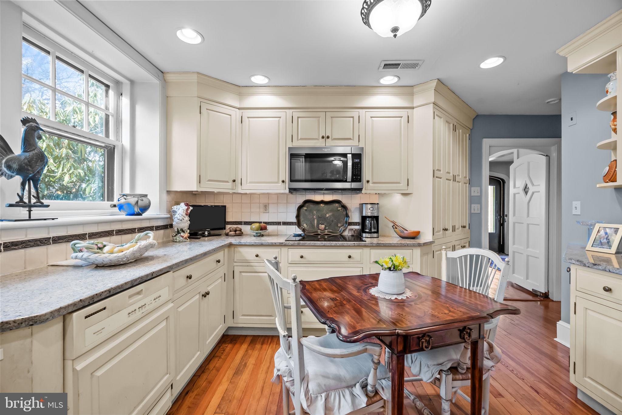 761 River Road Yardley, PA 19067 - Photo 17 of 51 Gallery Image 17