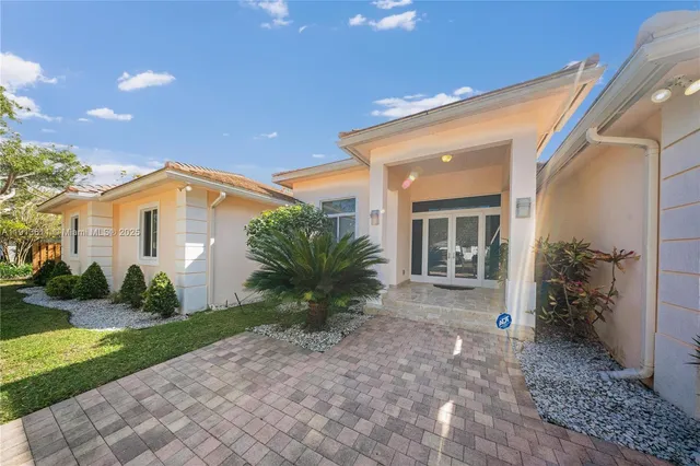 $1,850,000 | 9424 Southwest 123rd Terrace, Miami, FL 33176