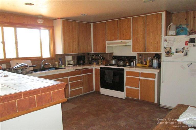 17840 Plainview Road Bend, OR 97703 - Photo 5 of 14 Additional Photo