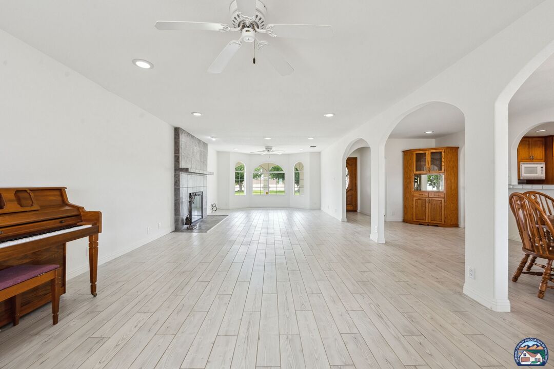 1955 Nichols Road El Centro, CA 92243 - Photo 11 of 71 Gallery Image 11