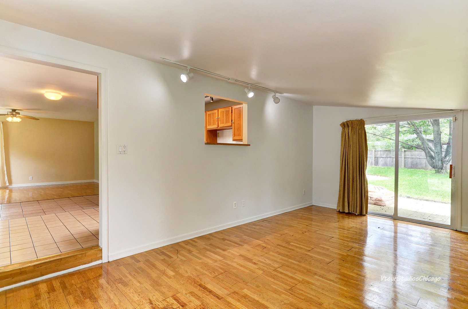 36 Hampton Road Montgomery, IL 60538 - Photo 12 of 25 Gallery Image 12