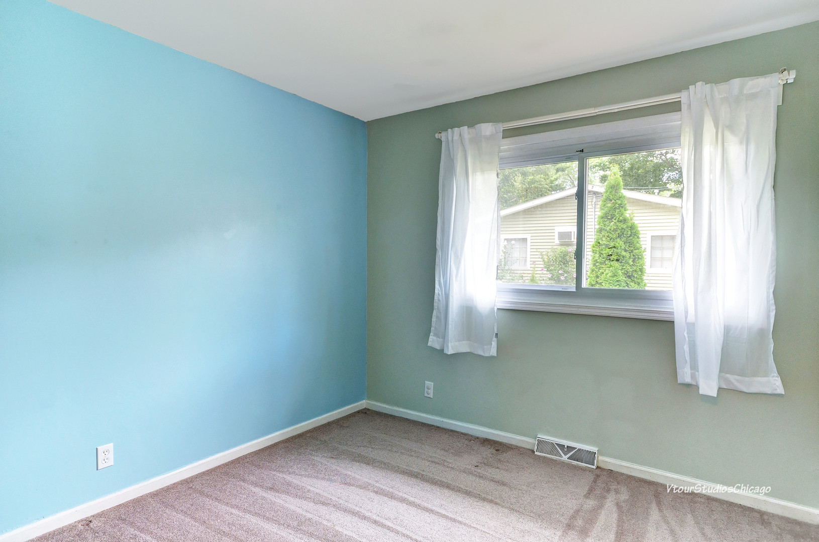 36 Hampton Road Montgomery, IL 60538 - Photo 15 of 25 Gallery Image 15