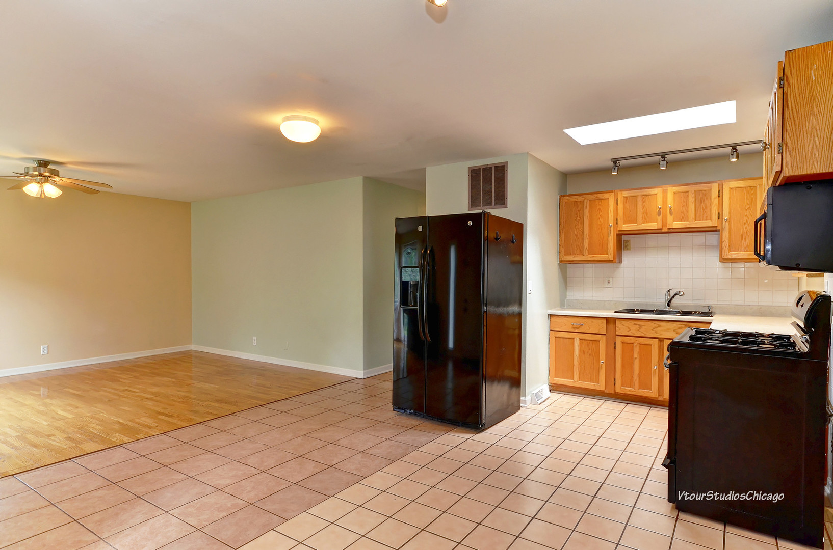 36 Hampton Road Montgomery, IL 60538 - Photo 9 of 25 Gallery Image 9