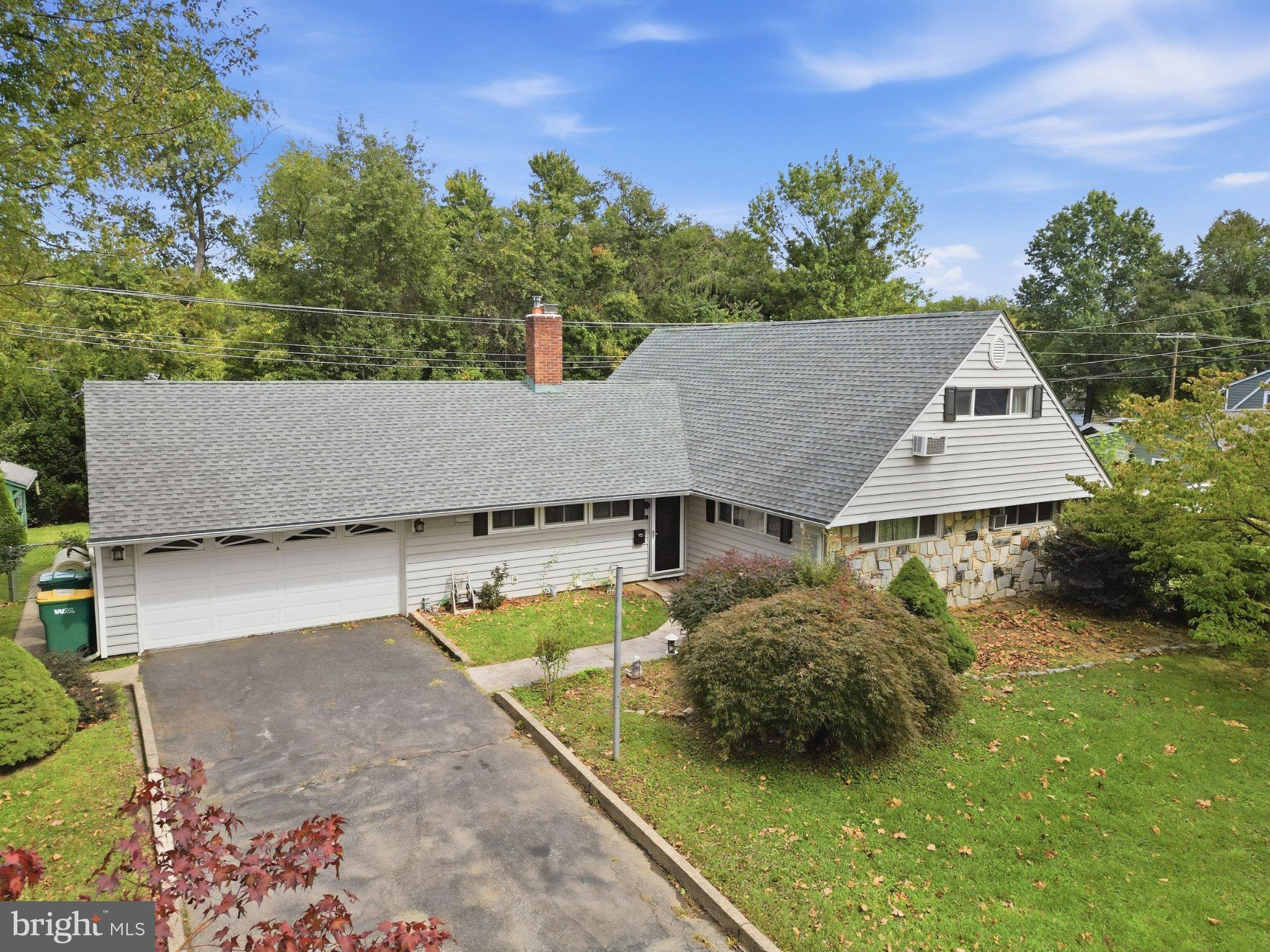 6 Seckelpear Road Levittown, PA 19056 - Photo 4 of 71 Gallery Image 4