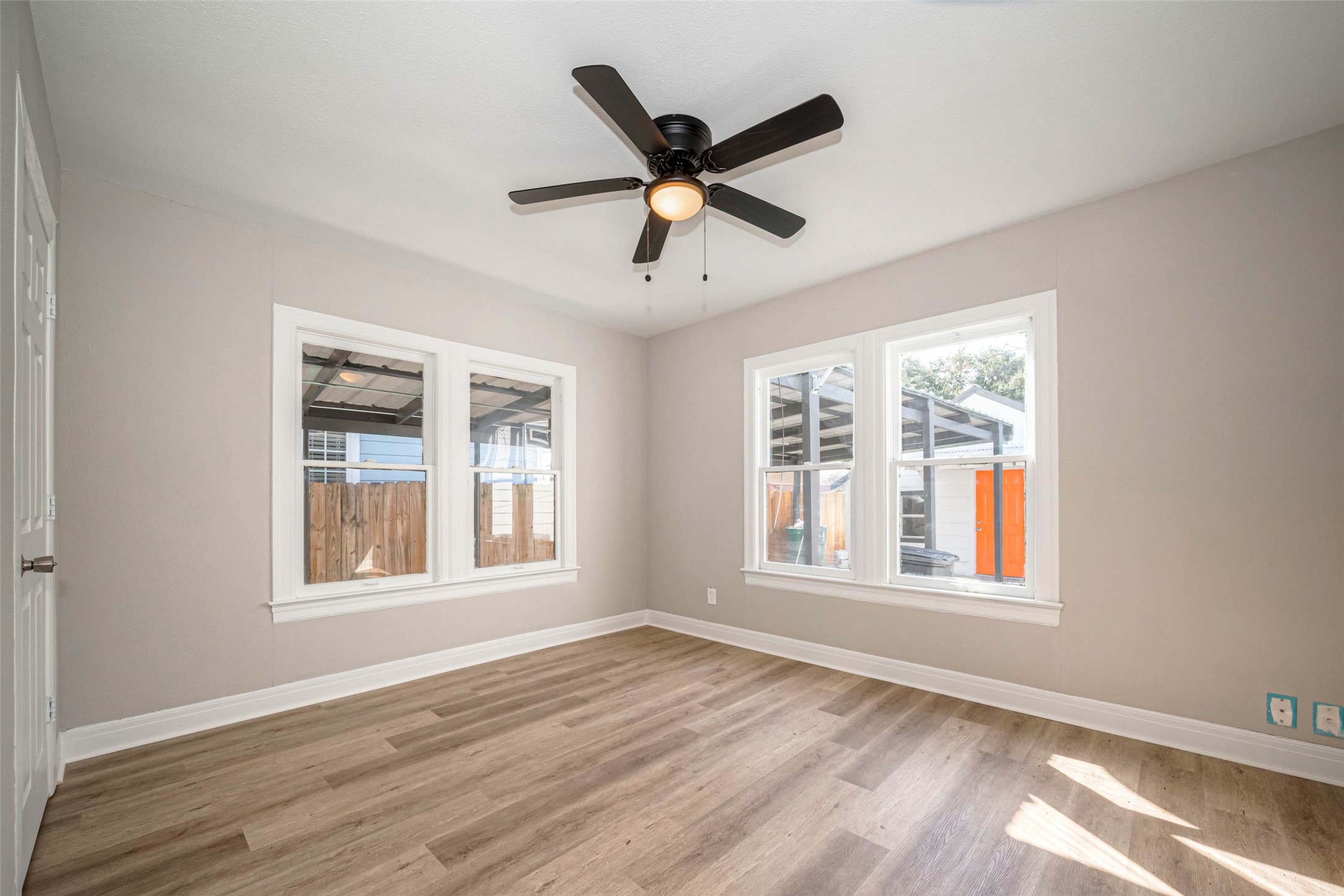 7424 Rusk Street Houston, TX 77011 - Photo 16 of 34