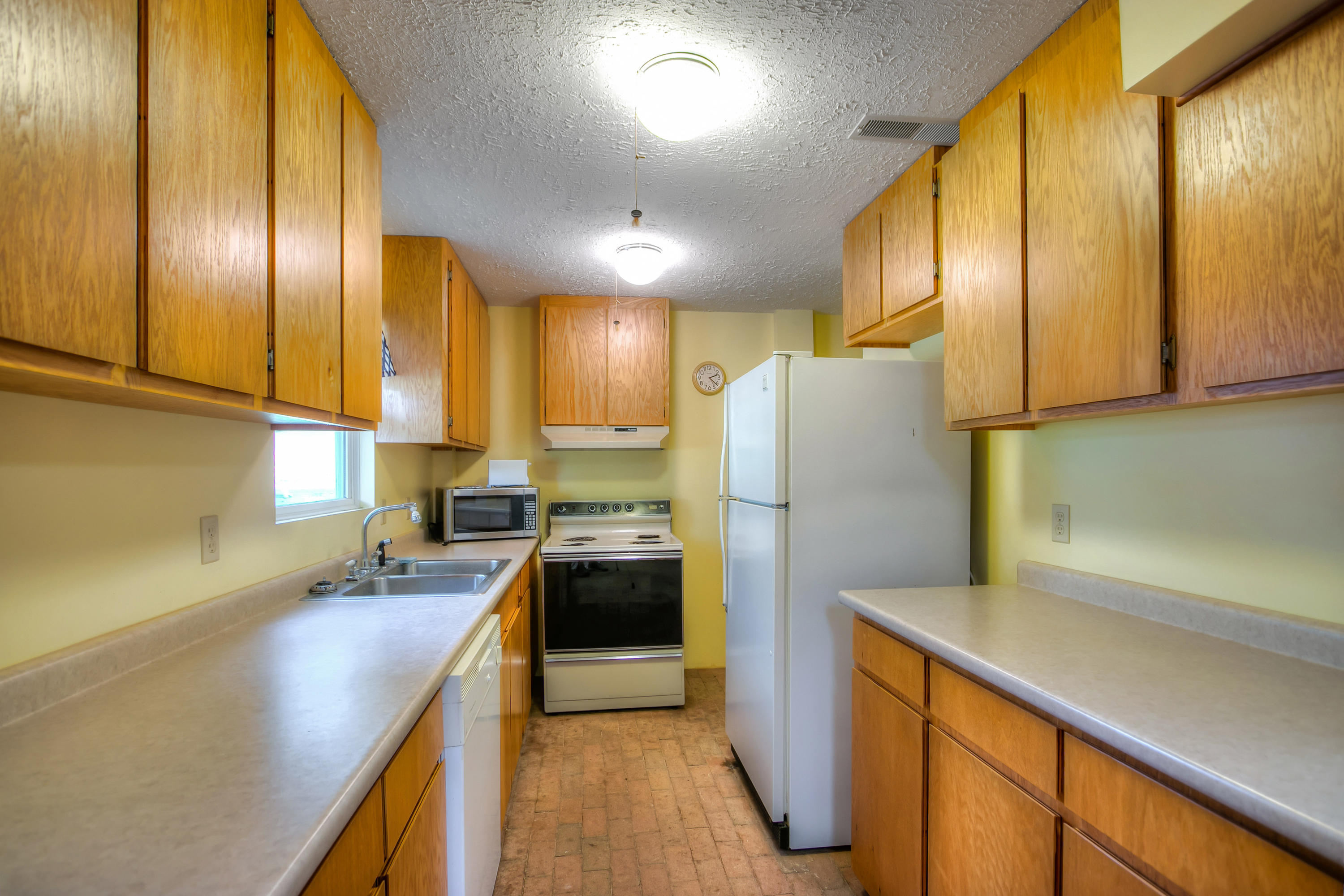 1303 Hudson Road Summerton, SC 29148 - Photo 15 of 23 34