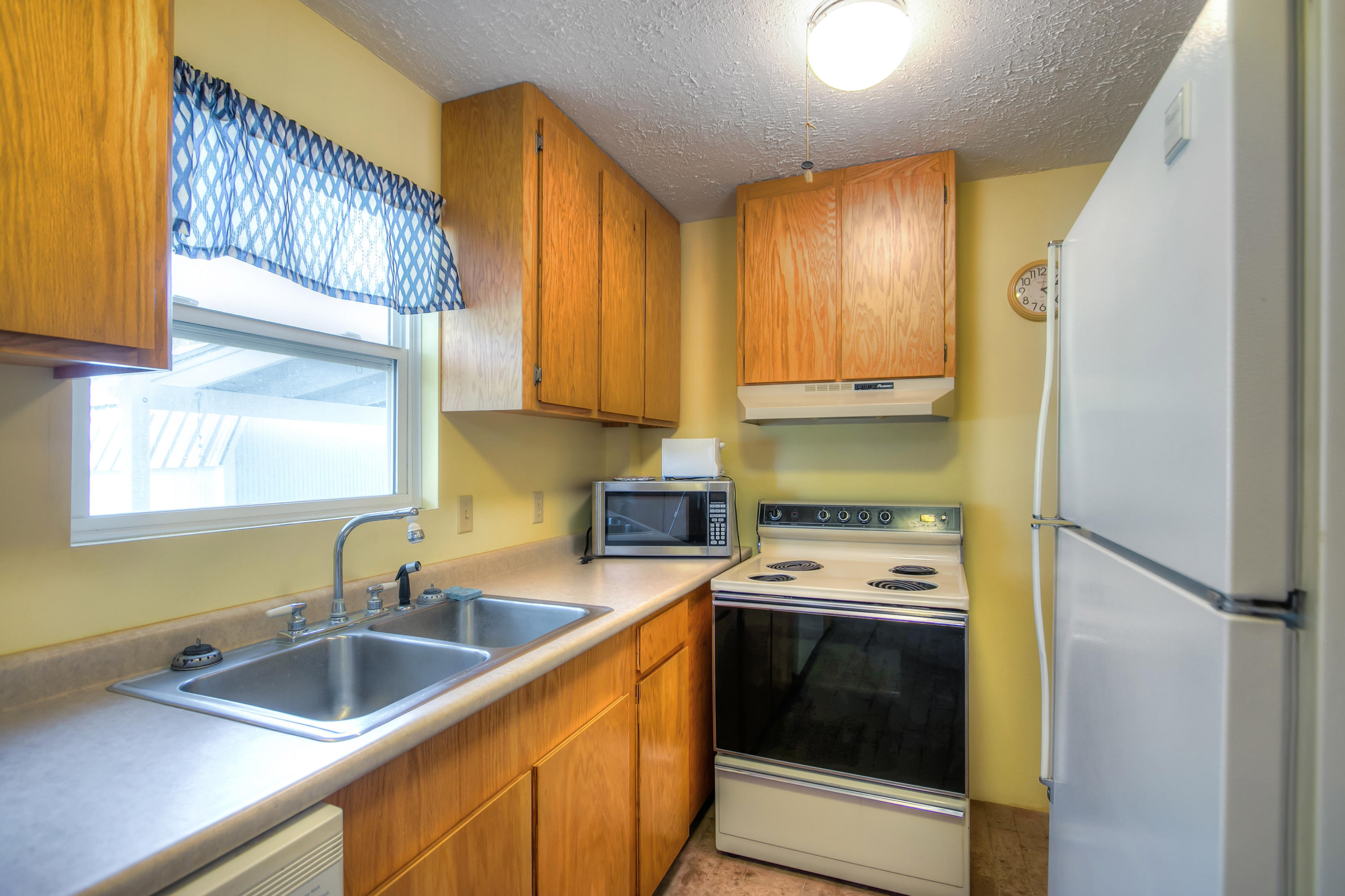 1303 Hudson Road Summerton, SC 29148 - Photo 16 of 23 35