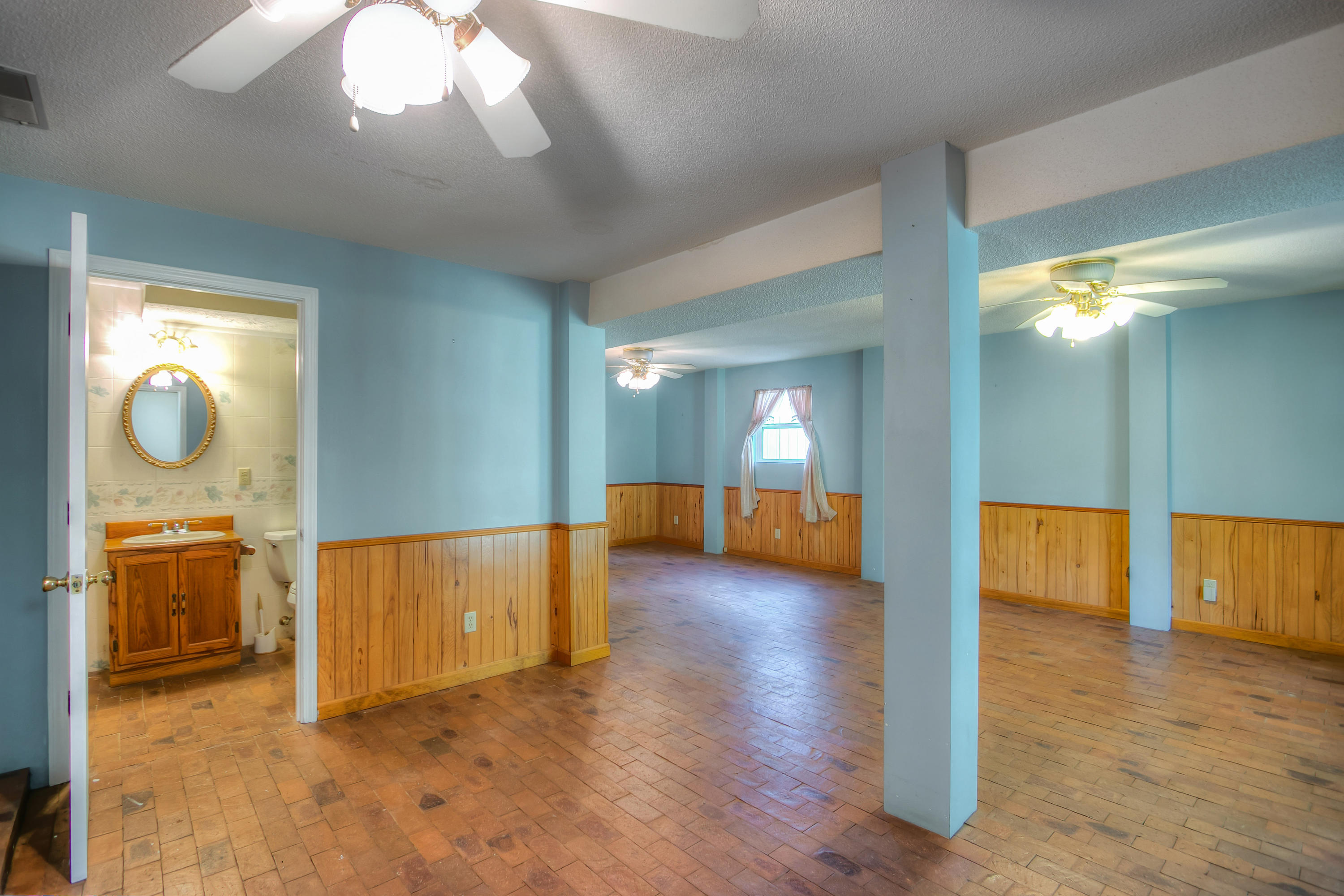 1303 Hudson Road Summerton, SC 29148 - Photo 7 of 23 42