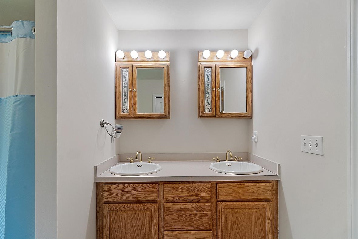948 Center Road, Unit B Lyndeborough, NH 03082 - Photo 9 of 27