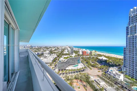 $2,750,000 | 400 South Pointe Drive, Unit 2310, Miami Beach, FL 33139