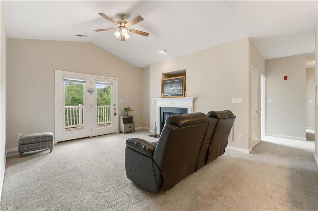 319 College Road, Unit 301 Greensboro, NC 27410 - Photo 17 of 45