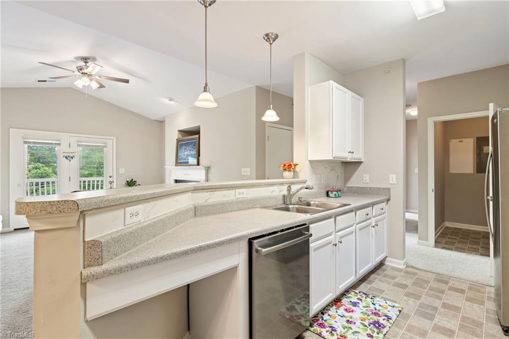 319 College Road, Unit 301 Greensboro, NC 27410 - Photo 24 of 45