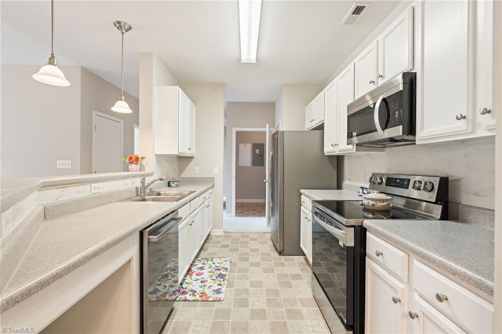 319 College Road, Unit 301 Greensboro, NC 27410 - Photo 28 of 45