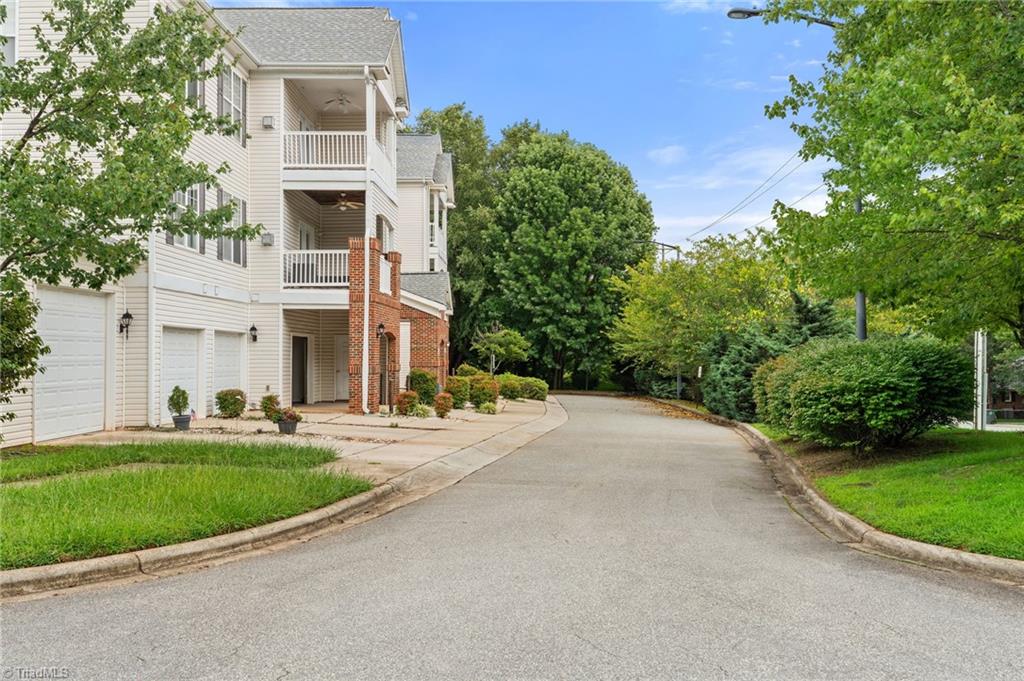 319 College Road, Unit 301 Greensboro, NC 27410 - Photo 4 of 45