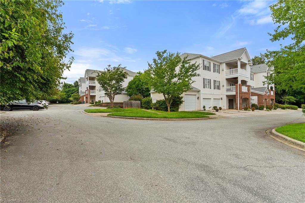 319 College Road, Unit 301 Greensboro, NC 27410 - Photo 5 of 45