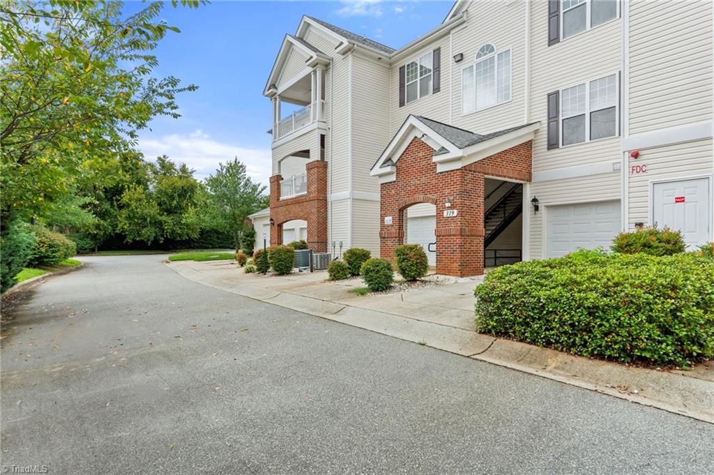 319 College Road, Unit 301 Greensboro, NC 27410 - Photo 7 of 45