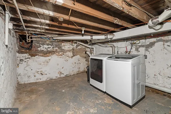 $1,900 | 2517 East Gordon Street, Philadelphia, PA 19125