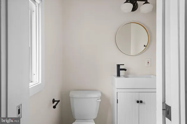 $1,900 | 2517 East Gordon Street, Philadelphia, PA 19125