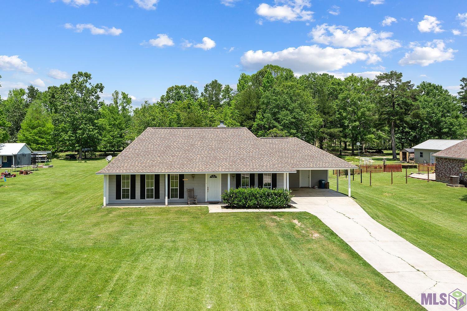 10607 Crossover Road Denham Springs, LA 70726 - Photo 1 of 13